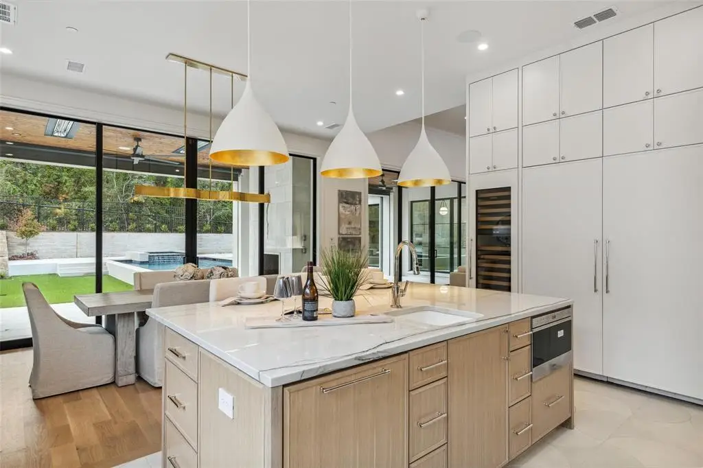 2119 Ascension Trail - custom built-ins and designer lighting