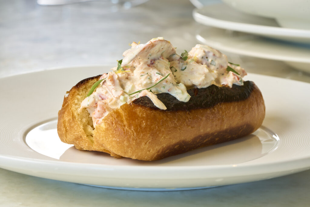 Stewart's lobster roll