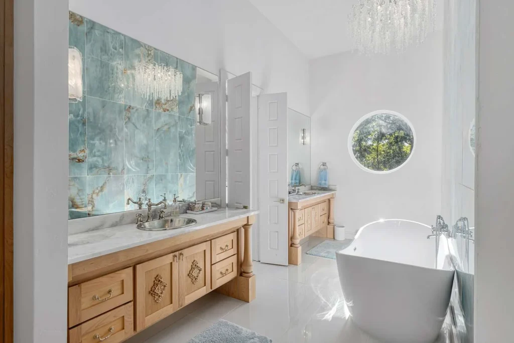 4501 Yucca Flats Trail - primary ensuite