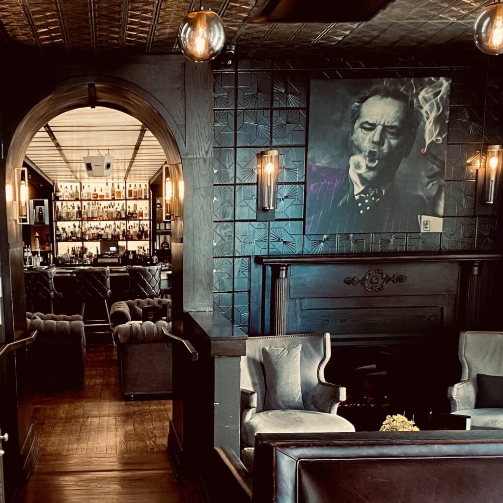 Thompson's Bookstore