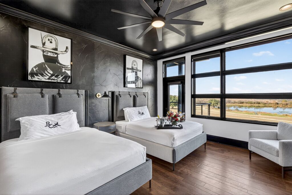 There are many accommodation options to choose from at Rough Creek.