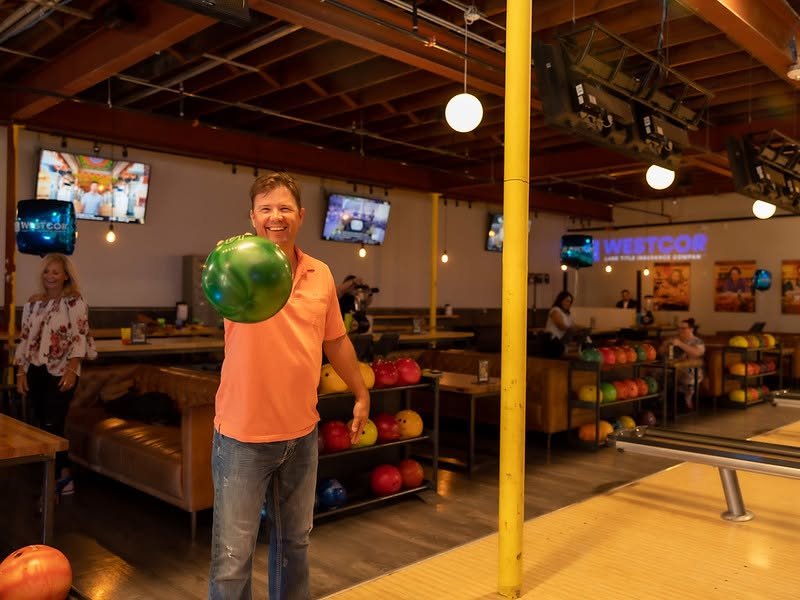 Bowlounge Fort Worth is on Vickey in the South Side